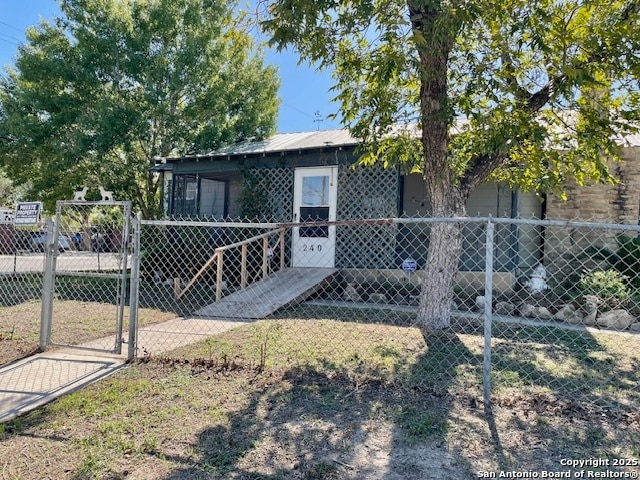 240 Sligo St, San Antonio, TX 78223 - photo 1