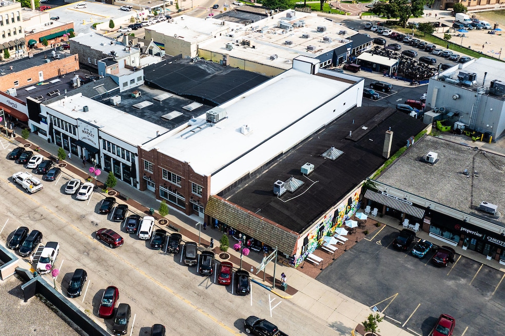 846 W Main St, Lake Geneva, WI 53147 - photo 1