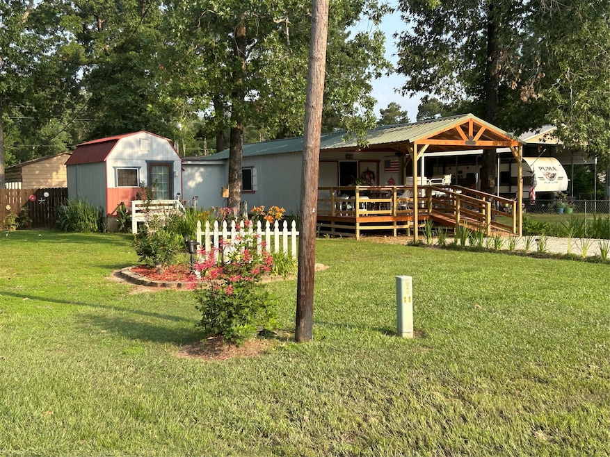 231 Jamaica Ave, Point Blank, TX 77364 - photo 1