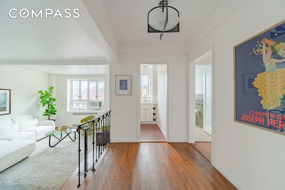 Kensington House unit 1208, New York, NY 10011 - photo 1