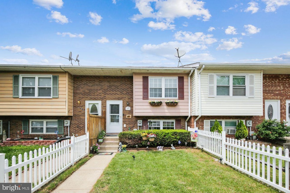 80 Carnival Dr, Taneytown, MD 21787 - photo 1