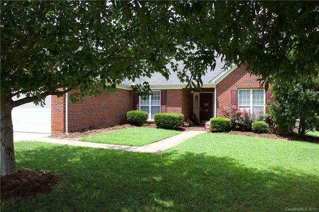 612 Castlefin Ct, Statesville, NC 28625 - photo 1