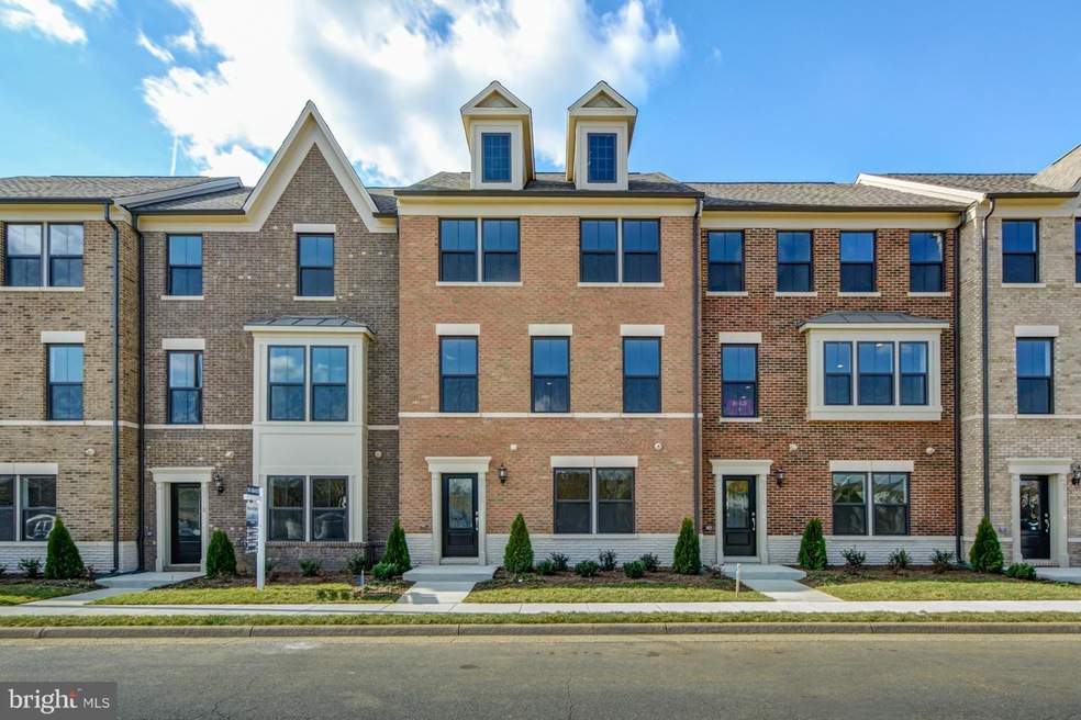 3716 Powell Ln, Falls Church, VA 22041 - photo 1