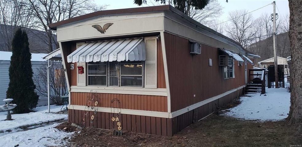 42 Treeline Cir, Cold Spring, NY 10516 - photo 1