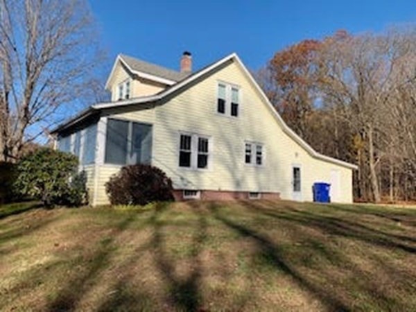164 N Silver Ln, Sunderland, MA 01375 - photo 1