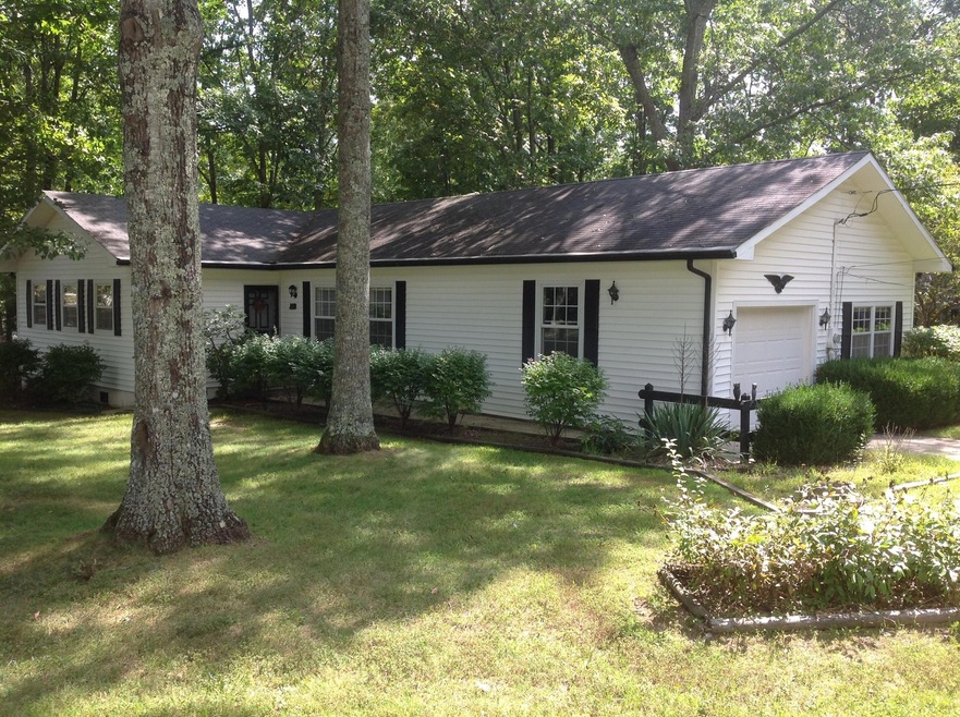 154 Dovenshire Dr, Crossville, TN 38558 - photo 1