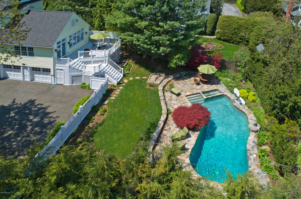 123 Maple Ave