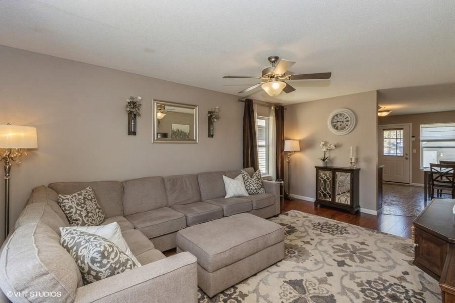 1122 8th St SE, Cedar Rapids, IA 52401 - photo 1