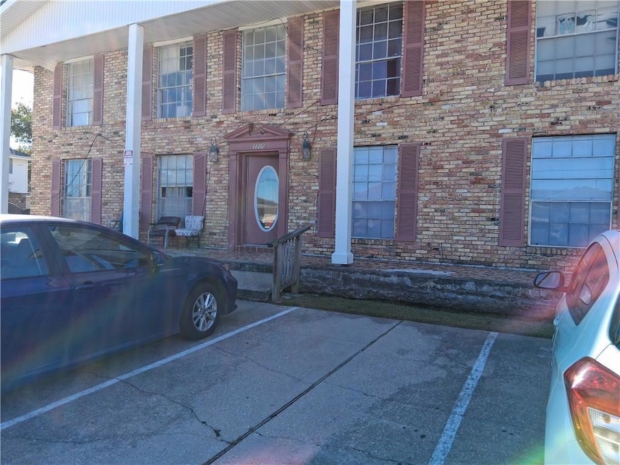 3200 Taft Park unit B, Metairie, LA 70002 - photo 1