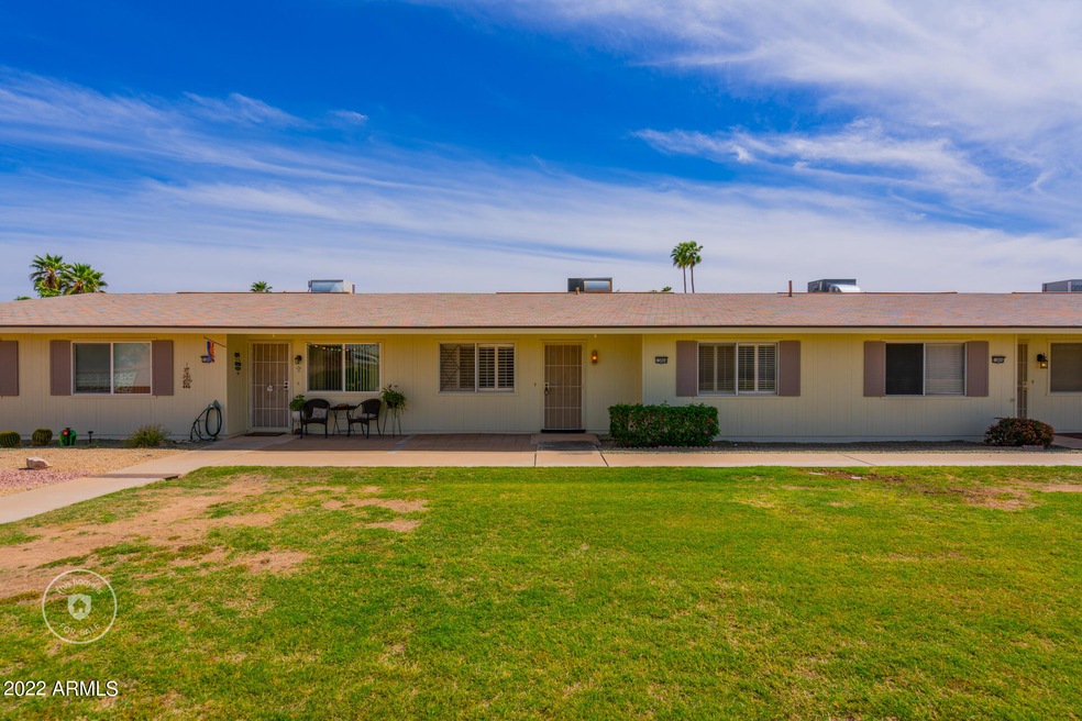 13804 N Silverbell Dr unit 15C, Sun City, AZ 85351 - photo 1