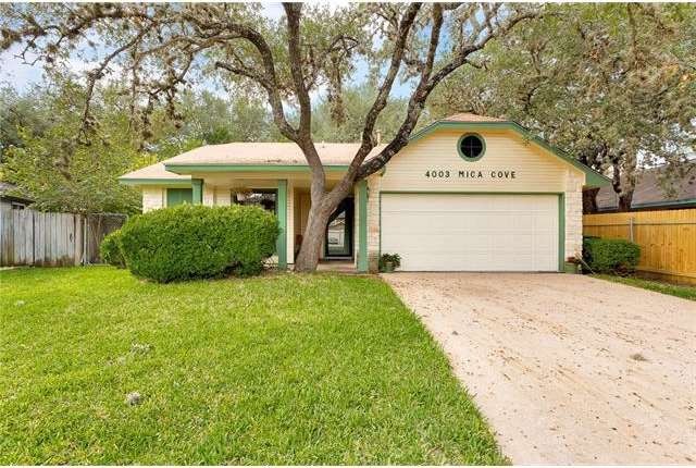 Enjoy pulling up to the driveway to your new home!