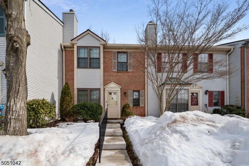 6 Lyon Ln, Franklin Park, NJ 08823 - photo 1