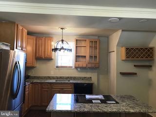 3702 1/2 Columbus Dr, Baltimore, MD 21215 - photo 1