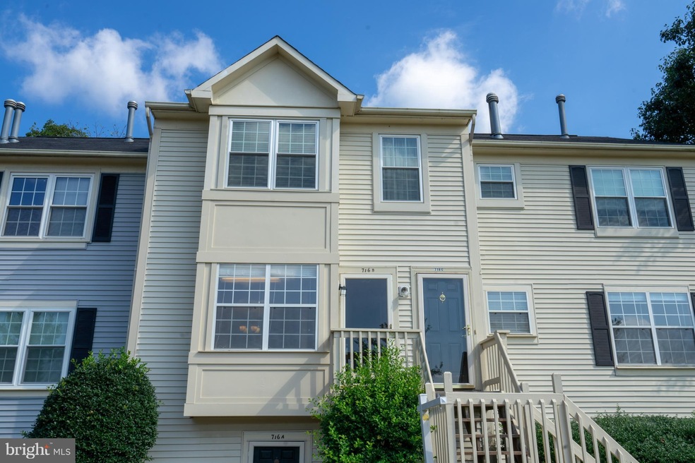 716 Cedar Crest Dr unit B, Warrenton, VA 20186 - photo 1