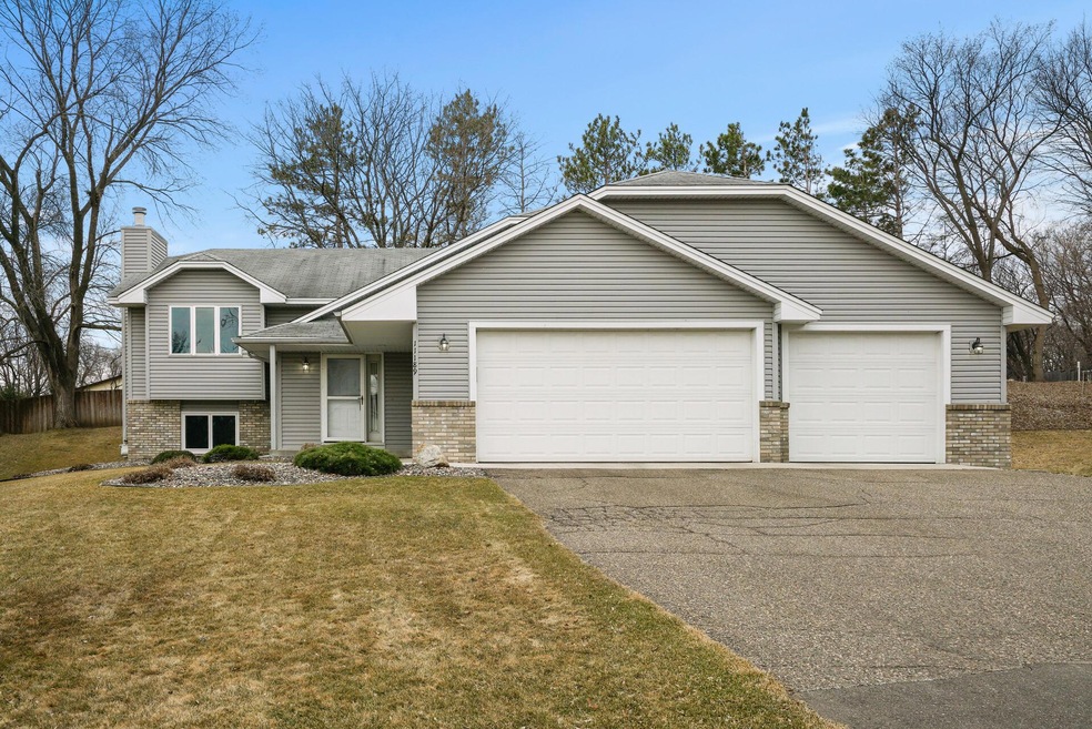 11189 69th Place N, Maple Grove, MN 55369 - photo 1
