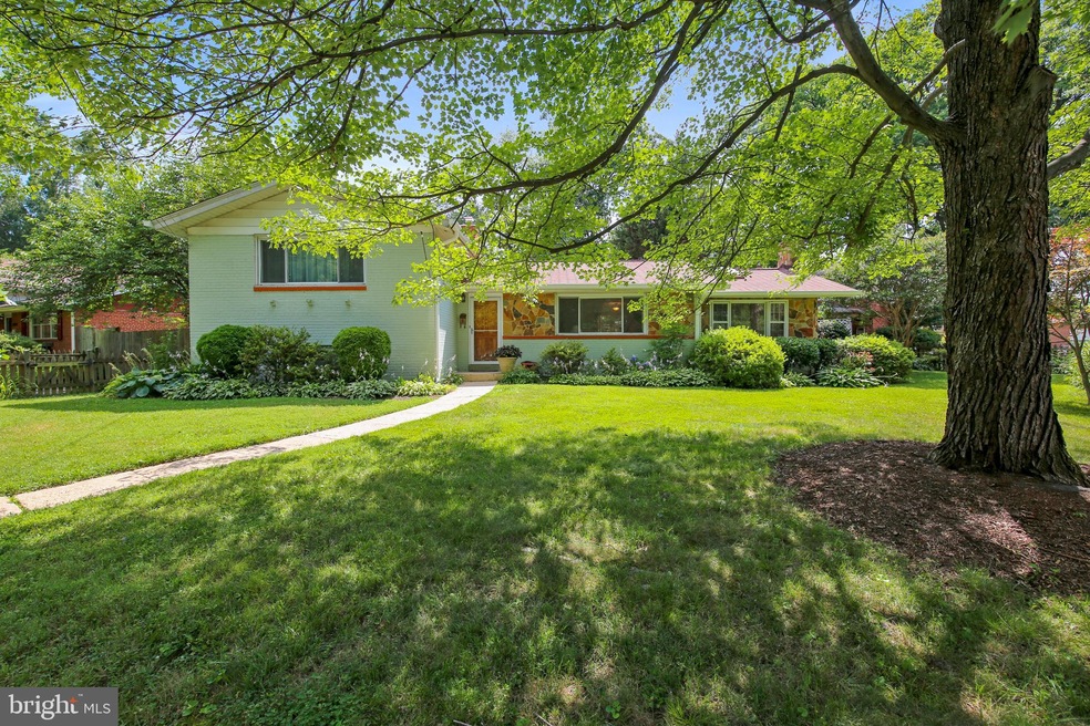 10414 Hutting Place, Silver Spring, MD 20902 - photo 1