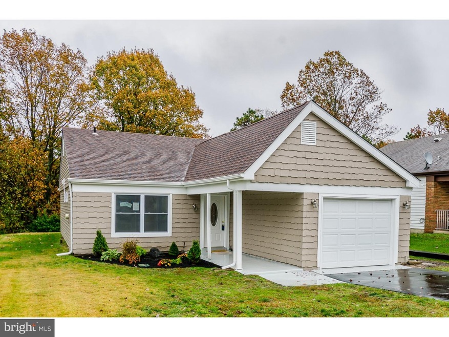 81 Buckingham Dr, Southampton, NJ 08088 - photo 1