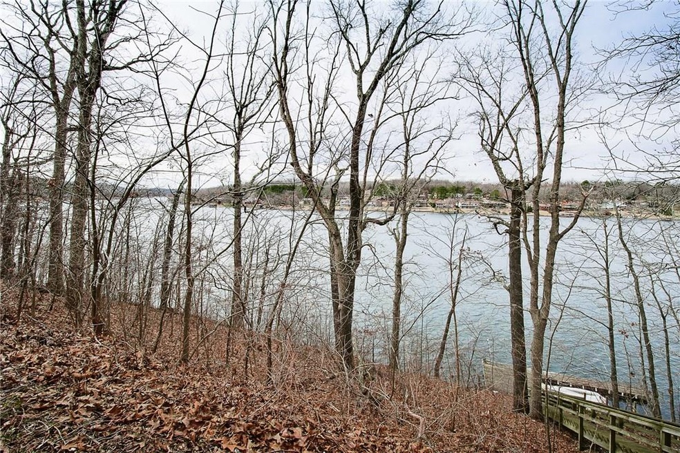 39 Davis Cir, Bella Vista, AR 72715 - photo 1