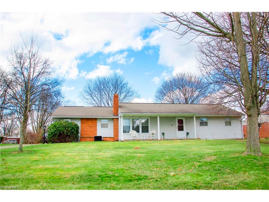 This wonderful ranch style home has 3 bedrooms and