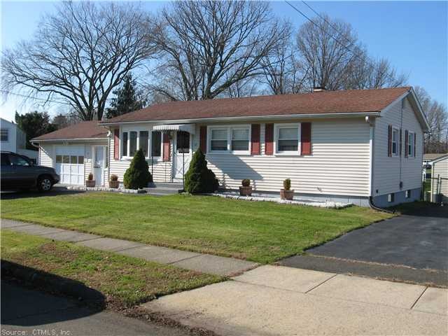 12 Knight Ln, West Haven, CT 06516 - photo 1