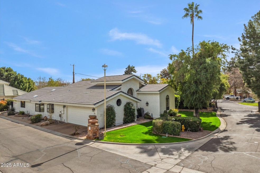 6801 N 1st Place, Phoenix, AZ 85012 - photo 1