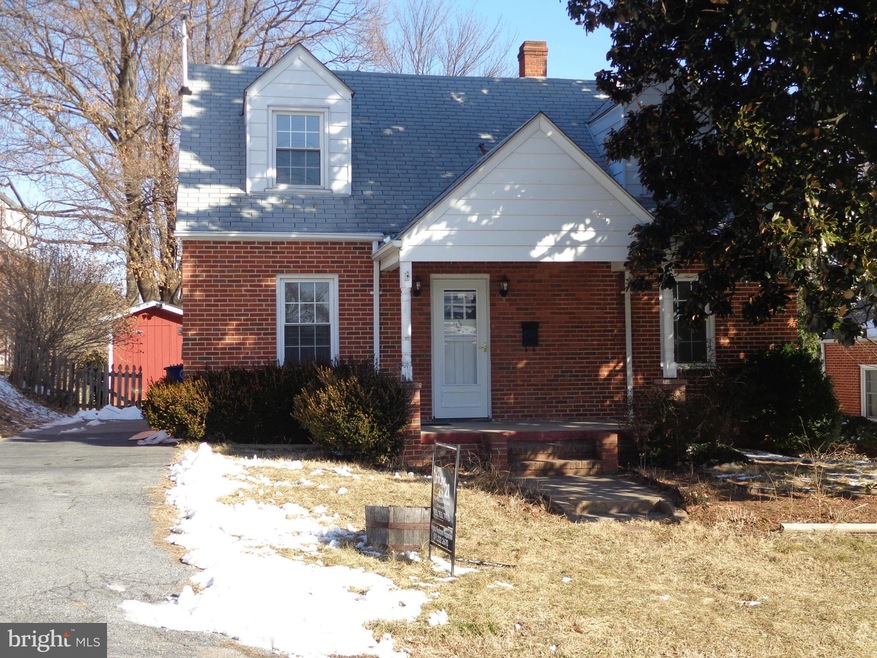 117 W 9th St, Front Royal, VA 22630 - photo 1