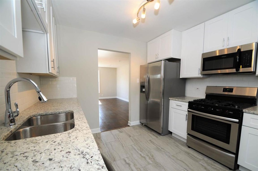 3216 Maple Ln, Hazel Crest, IL 60429 - photo 1