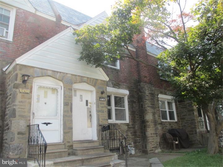 6862 Clover Ln, Upper Darby, PA 19082 - photo 1