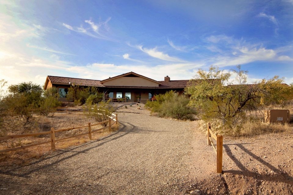 20920 W Lazy Ranch Rd, Wickenburg, AZ 85390 - photo 1