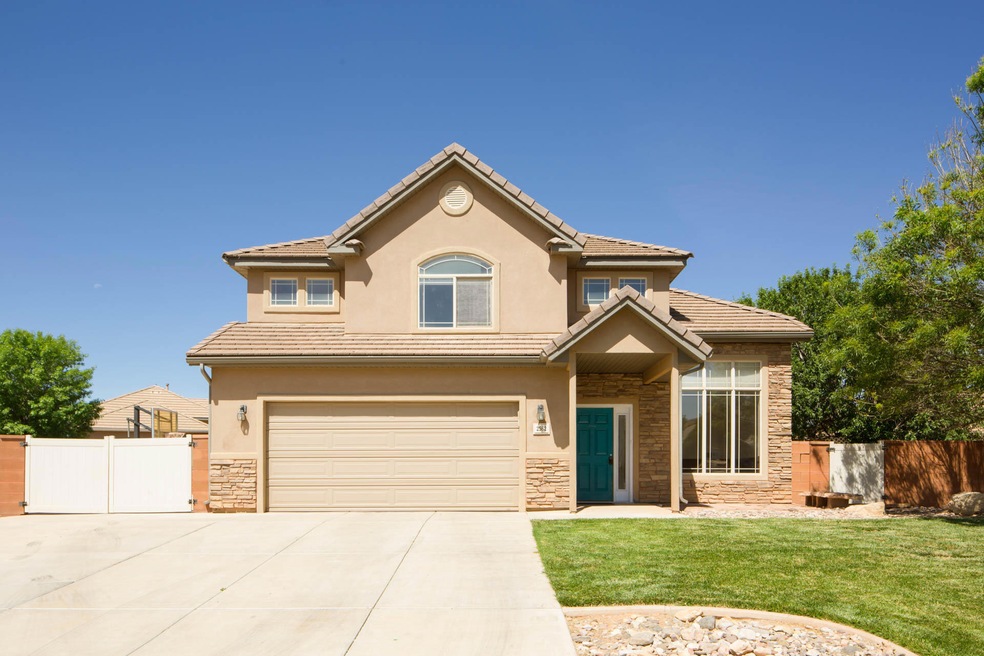 2562 S 450 Circle W, Washington, UT 8478