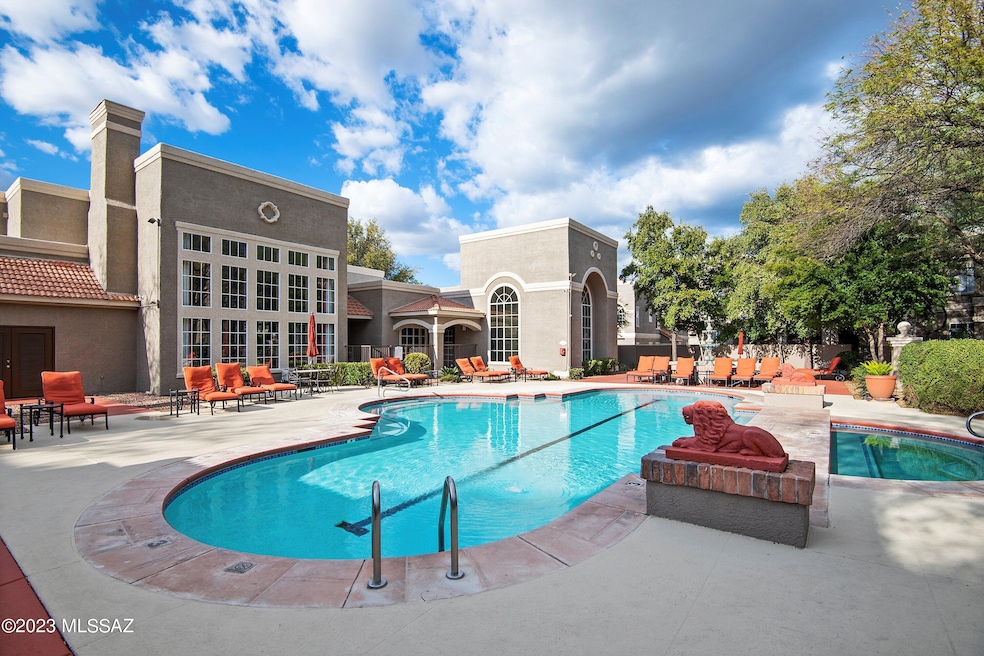 19-Community Pool