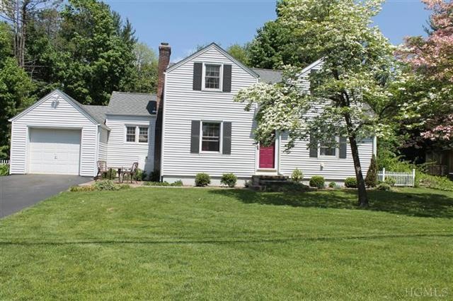 13 Pine Tree Dr, Poughkeepsie, NY 12603 - photo 1