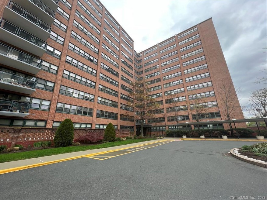 The Woodland unit 8I, Hartford, CT 06105 - photo 1