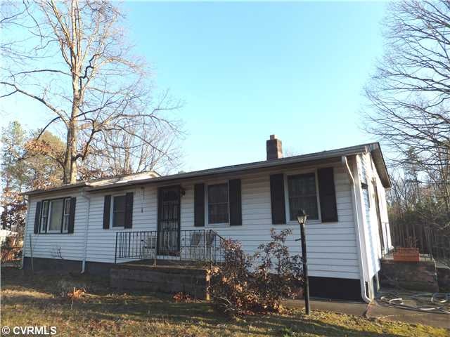 Exterior Front - Vinyl Siding