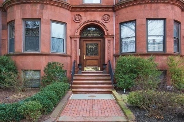 1083 Beacon St unit 4, Brookline, MA 02446 - photo 1