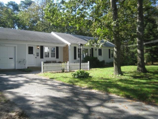 25 Hosking Ln, South Yarmouth, MA 02664 - photo 1