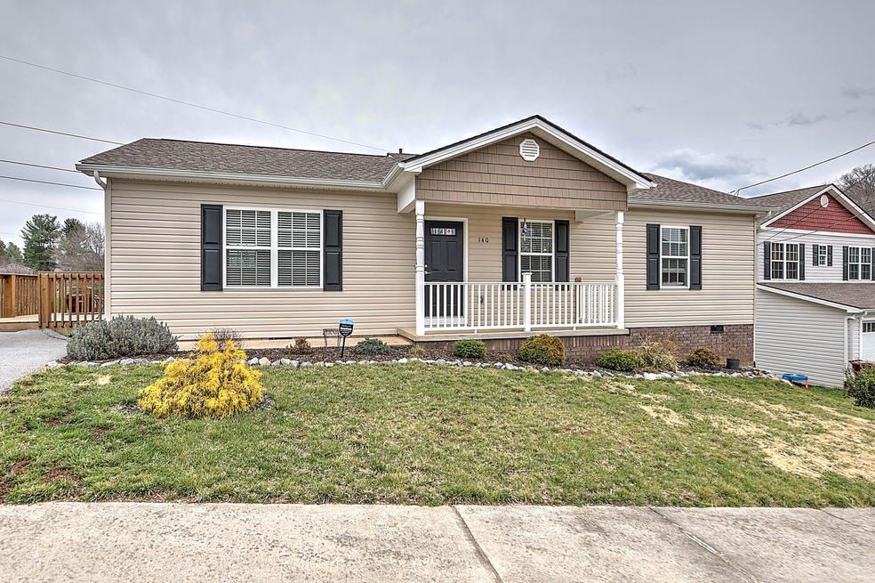 140 Monarch Ct, Johnson City, TN 37601 - photo 1