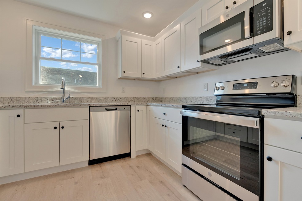 5 Miami Way unit C, Rochester, NH 03867 - photo 1