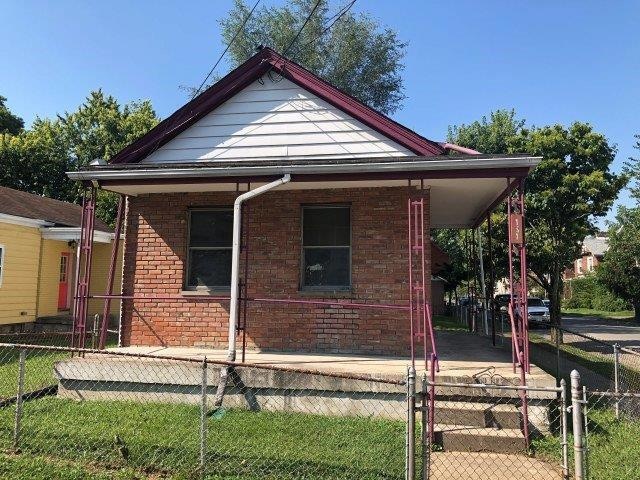 131 W 69th St, Cincinnati, OH 45216 - photo 1