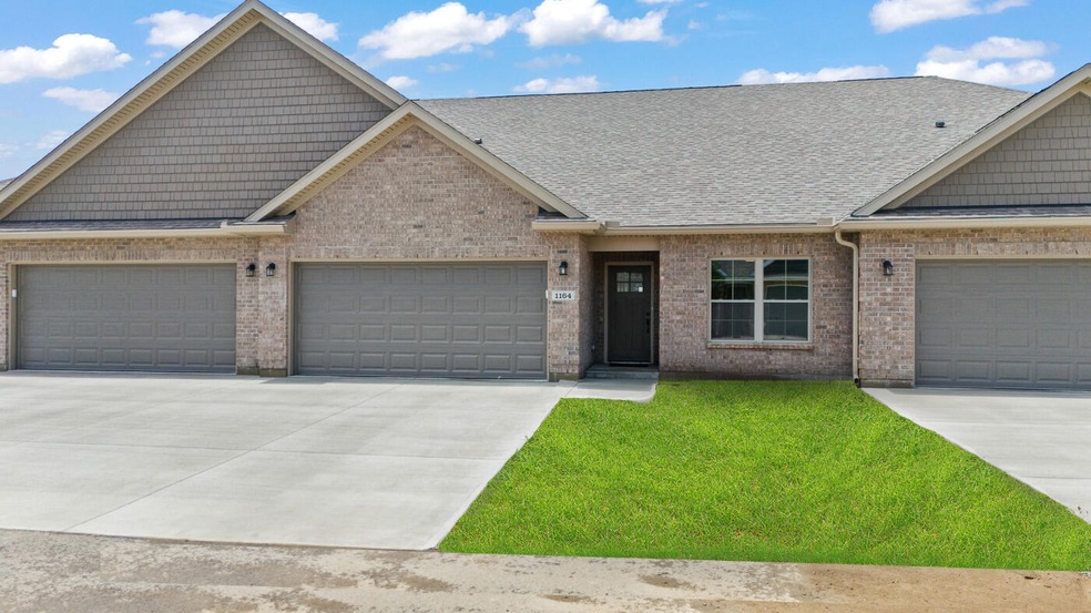 1164 Waterloo St, Troy, OH 45373 - photo 1