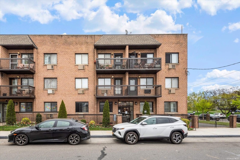 15045 Centreville St unit 2D, Ozone Park, NY 11417 - photo 1