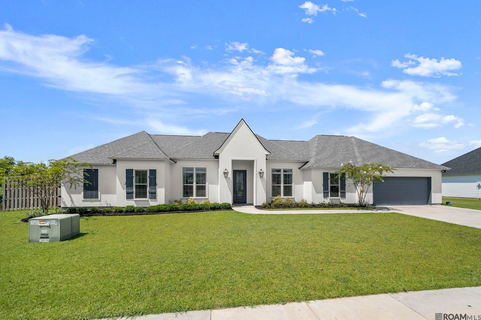 Pending $428,000 • Co-Listing Agent