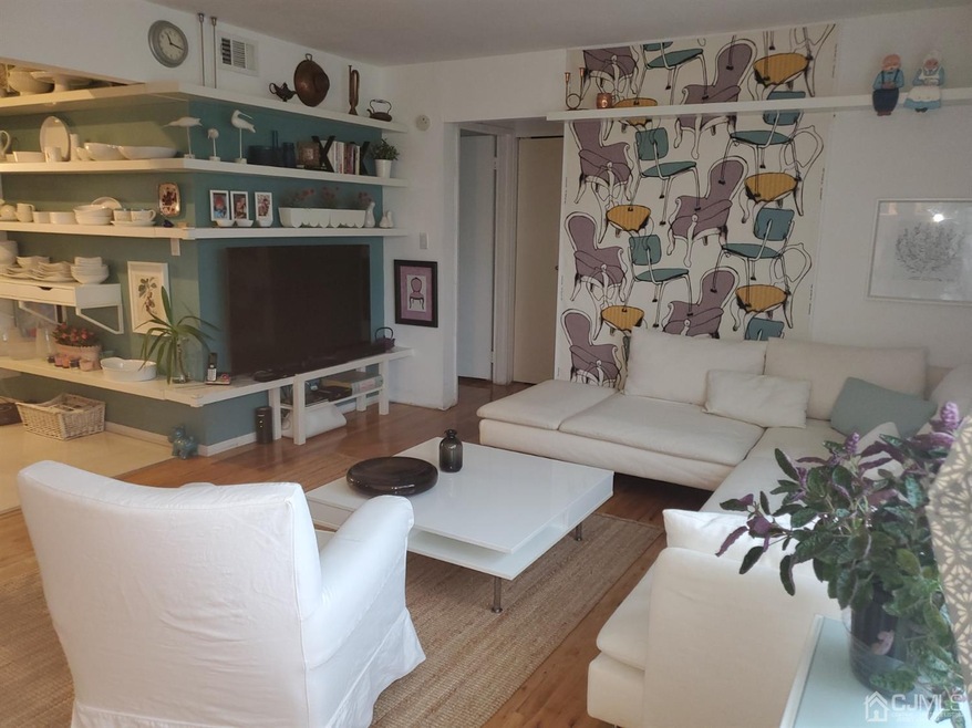 47 Judson St unit 5B, Edison, NJ 08837 - photo 1