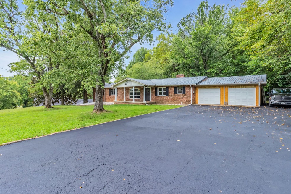 253 S Mill St, Linden, TN 37096 - photo 1