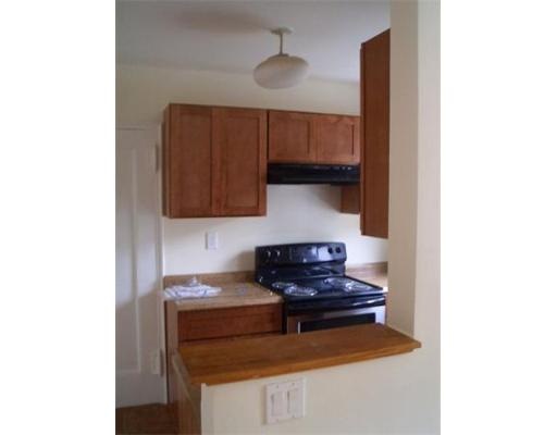 31 Englewood Ave unit 4, Brookline, MA 02445 - photo 1