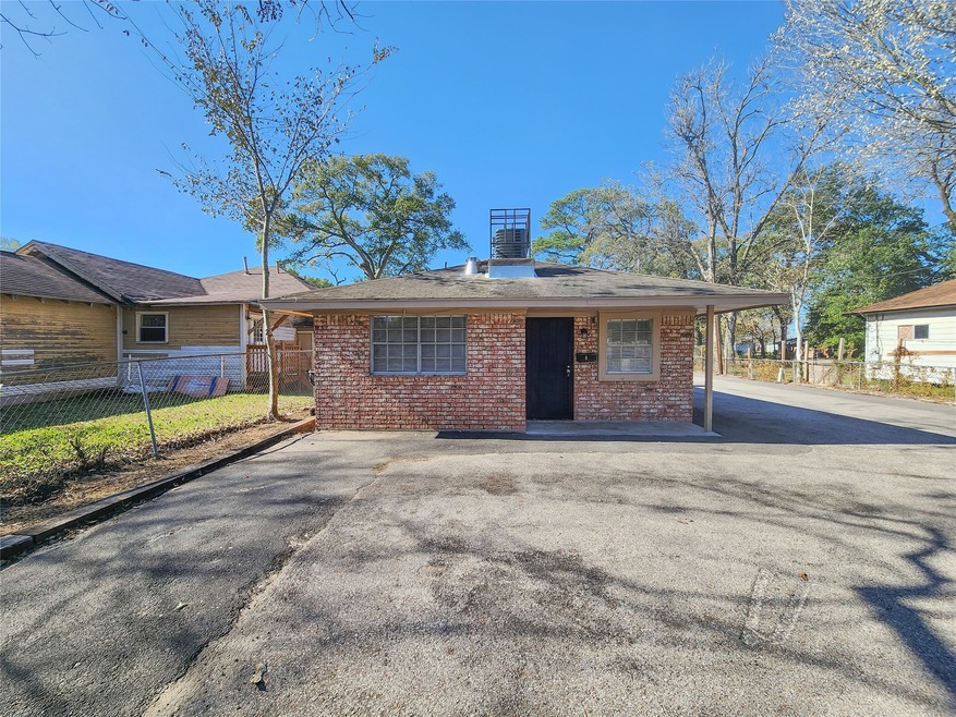 8312 Lavender St unit C, Houston, TX 77016 - photo 1