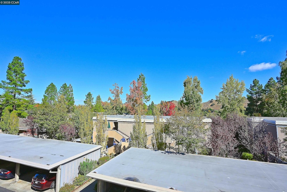 1361 Singingwood Ct unit 7, Walnut Creek, CA 94595 - photo 1