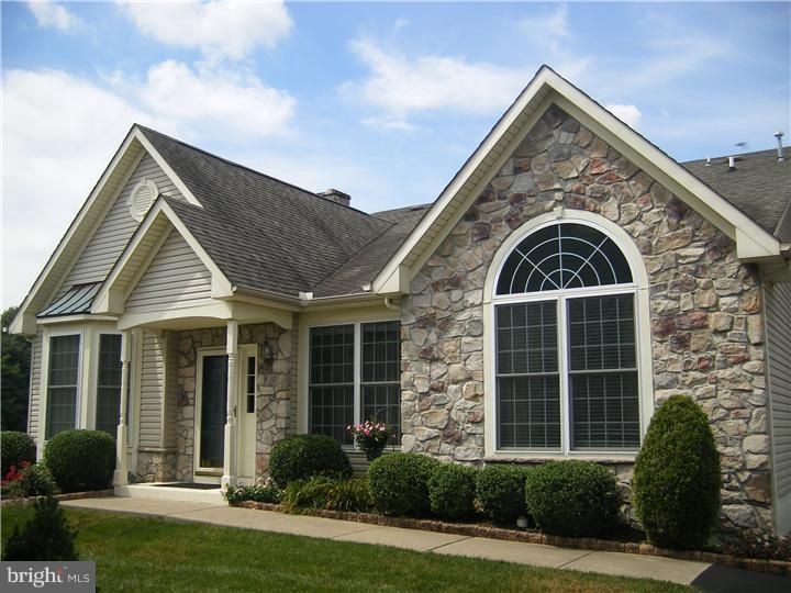 713 Daylily Dr unit V56, Langhorne, PA 19047 - photo 1