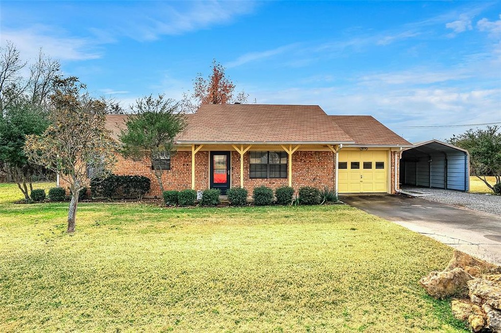 82 Lee Blvd, Pottsboro, TX 75076 - photo 1