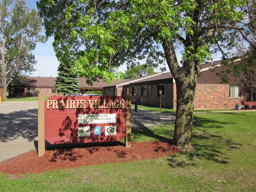 107 N 4th Ave unit 1, Parkers Prairie, MN 56361 - photo 1